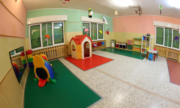 瓦房店市李店镇贾屯幼儿园阅读区