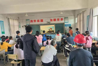 城关镇桥东小学阅读区