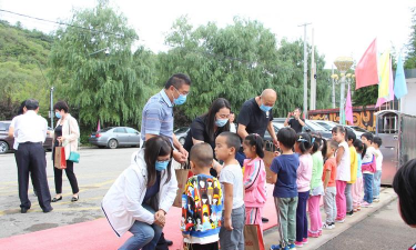 北京市密云县冯家峪镇中心幼儿园阅读区