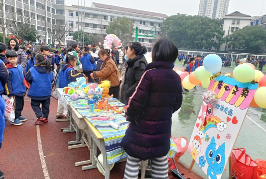 武陵镇中心小学