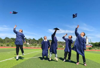 塔城市喀拉哈巴克乡中学