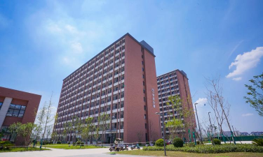 成都新东方高级技工学校