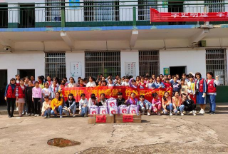 谢林港中心小学