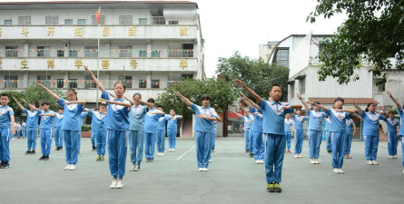 广州市白云区侨隆小学阅读区