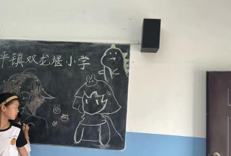 辰溪县修溪乡中心小学阅读区