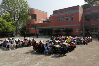 兰里镇新云小学