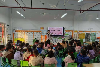 凤塘镇南拢村委会幼儿园阅读区