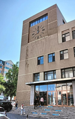 大连经济技术开发区第八高级中学