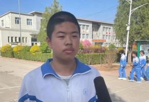 平泉县小寺沟中学阅读区