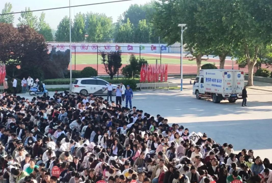 大白乡双庙杨初级中学