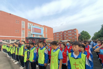 东张镇积善初中