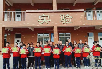 武安市第八中学阅读区