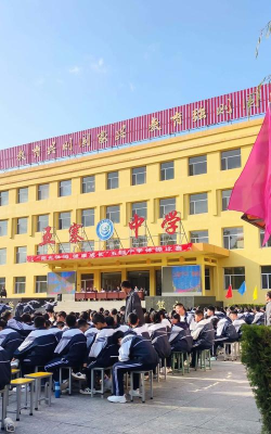 五寨县东秀庄中学阅读区