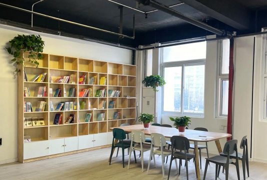 佳木斯市向阳区龙谕艺术培训学校有限公司