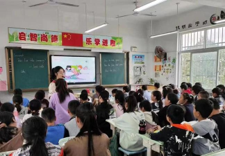 唐河县少拜寺镇中心小学