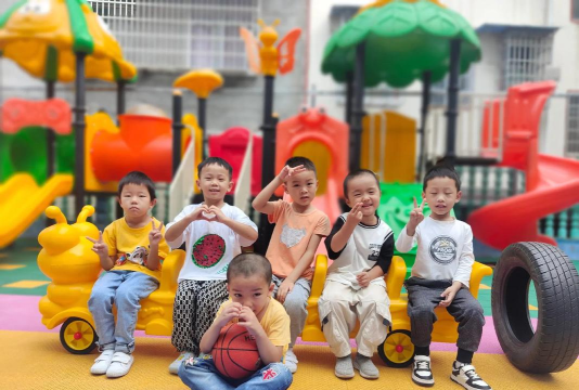 三台县幸福乡世纪幼儿园