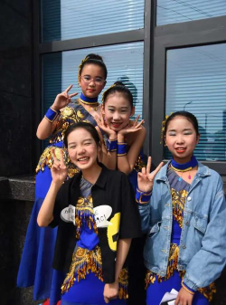 旺苍县舞彩缤纷文化艺术培训学校有限公司