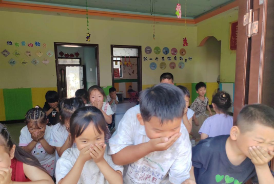 芦山县芦阳镇民办阳光幼儿园