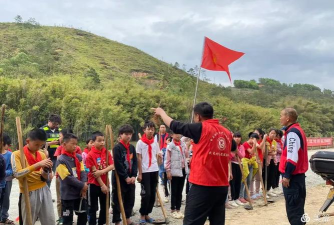 信宜市白石镇扶龙小学