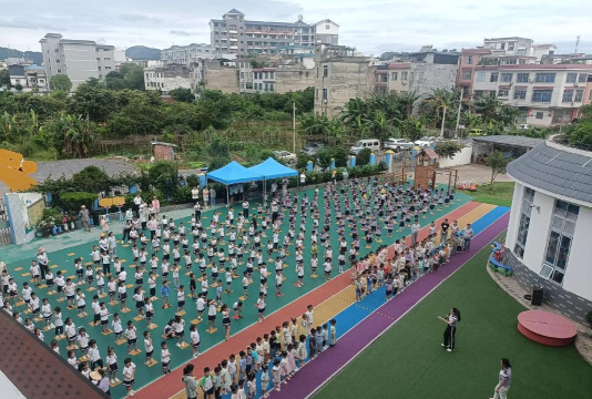 三台县上新乡中心小学幼儿园