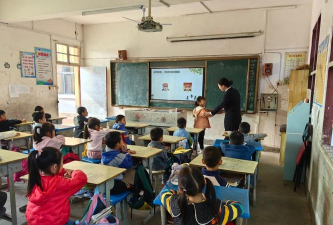 埔寨镇万安小学