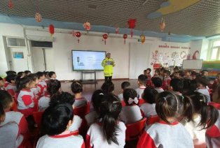 新疆巴州尉犁县幼儿园