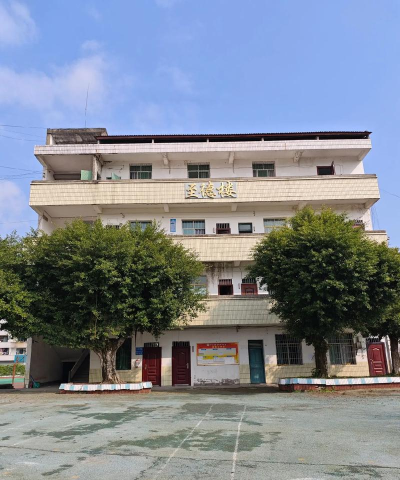 平南县思旺镇第三中学