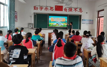 江西省萍乡市莲花县南岭乡中心小学