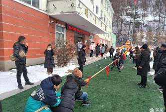 长白县八道沟镇中学