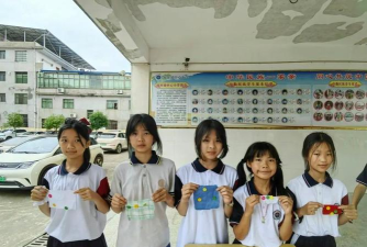 临川区展坪乡中心小学