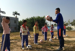 归湖镇狮峰小学