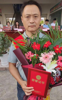 滨海县新港初级中学