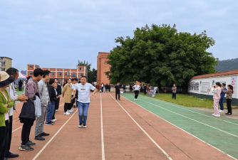 巴州区曾口镇甘泉中心小学