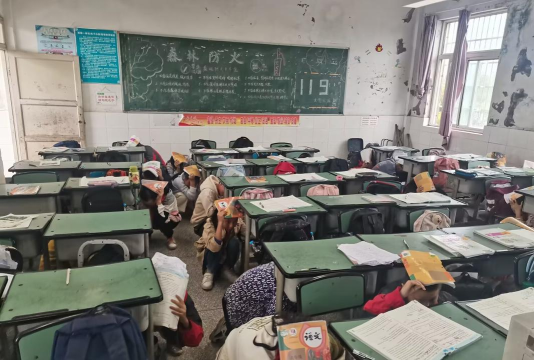 自贡市自流井区荣边镇中心小学