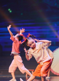 宁波市虹舞朵艺术培训有限公司