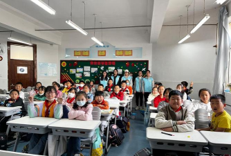 青岛香江路一小