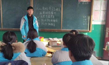 蒲城县洛滨镇蔡邓初级中学