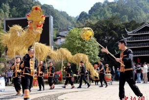 蒙山县长坪瑶族乡长坪中心小学