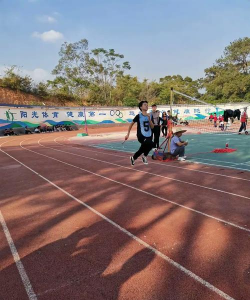 横山镇第二初级中学