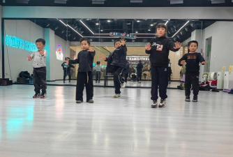 平果市优舞艺术培训学校有限责任公司