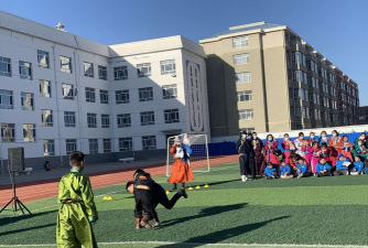 阿热勒托海牧场第一中学