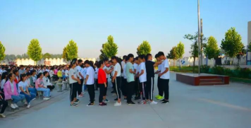 郾城区商桥镇第一初级中学