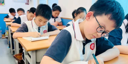 封开县白垢镇白垢学校扶六教学点