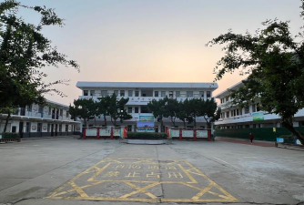 长寿县凤城中学校