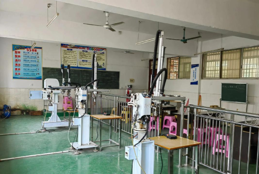 平果县农业机械化技术学校