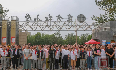 松北区松浦镇东方红小学