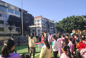 东台市新曹镇小学