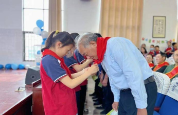 兴化市陈堡中心小学