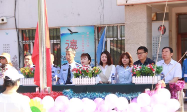 绥化市育新小学