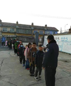 汪清县汪清镇东振小学校